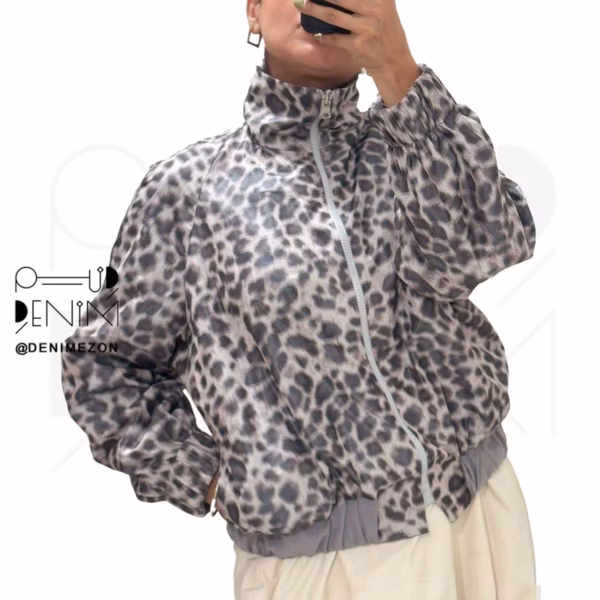 بامبر-یقه-ایستاده-پاییزان-تن-خور بامبر-یقه-ایستاده-پاییزان-تن-خور