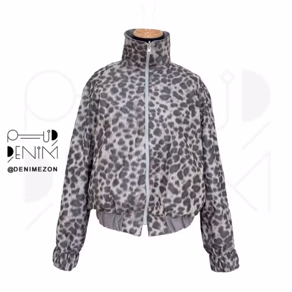 بامبر-یقه-ایستاده-پاییزان-پلنگی-نمای-روبرو